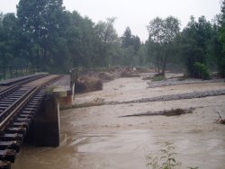 Eisenbahnbrücke Fischen - Hochwasser August 2005