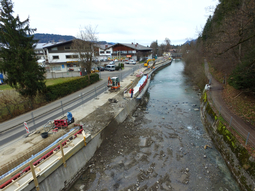 Dezember 2016: BA02a: Bau der Hochwasserschutzwand entlang der Hermann-von-Barth-Straße