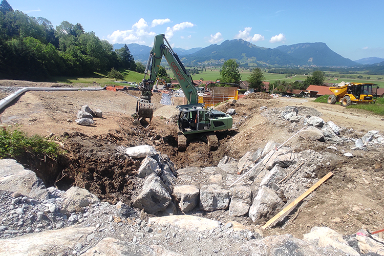 Herstellung Einlauframpe mit Wasserbausteinen, 25.06.2024 Herstellung Einlauframpe mit Wasserbausteinen, 25.06.2024